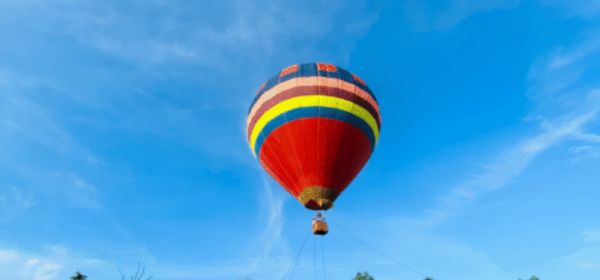 Hot air balloon in munnar